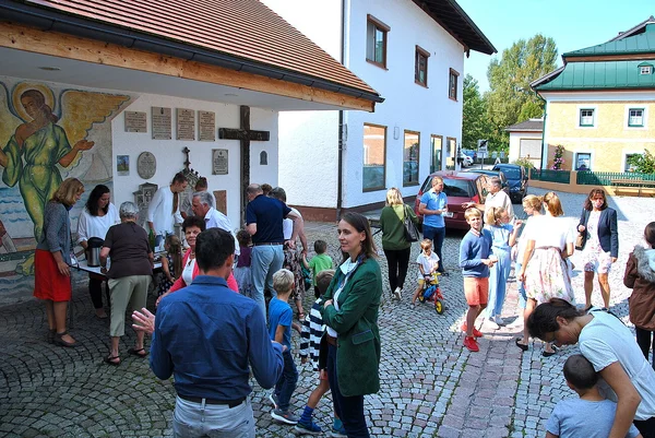 Familiengottesdienst mit Agape